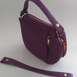 Moda Expandable Zipper Bottom shoulder bag. New w/o tags.